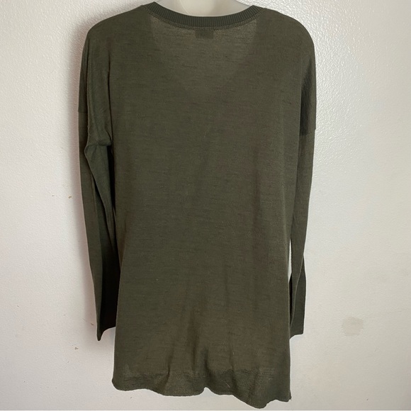 Aritzia Wilfred army green asymmetrical hem side slit long sleeve top - Picture 7 of 8